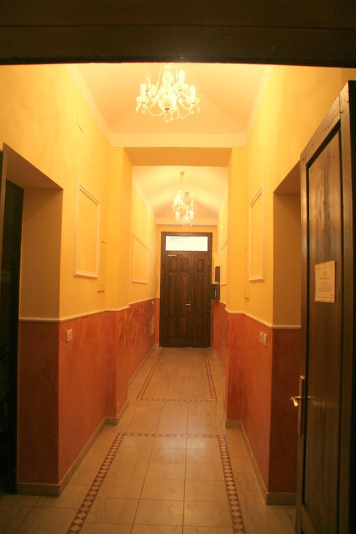 Vlkova Palace Prag Exteriör bild